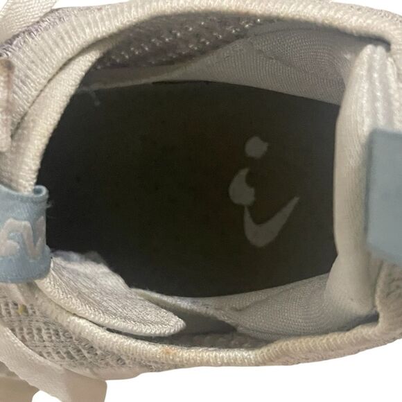 Nike Women's Air VaporMax Flyknit Gray White Shoes Size 6.5Y - Picture 10 of 16